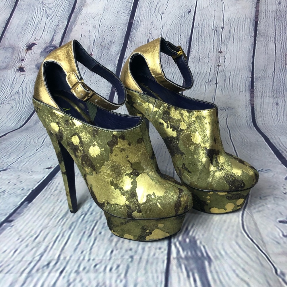 London Trash "Lt-Wynne” Camo, size 10